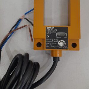 PROXIMITY SW-021A LEVELLING SWITCH OMRON E3S-GS3B4 (3 WIRES)